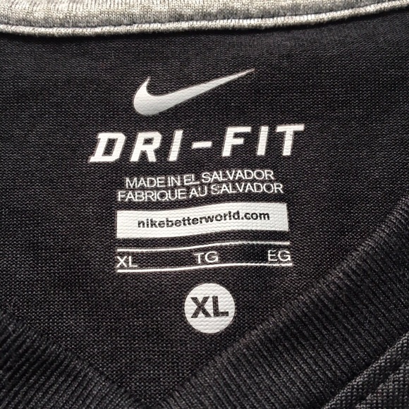 Nike sports shirt - Picture 4 of 4